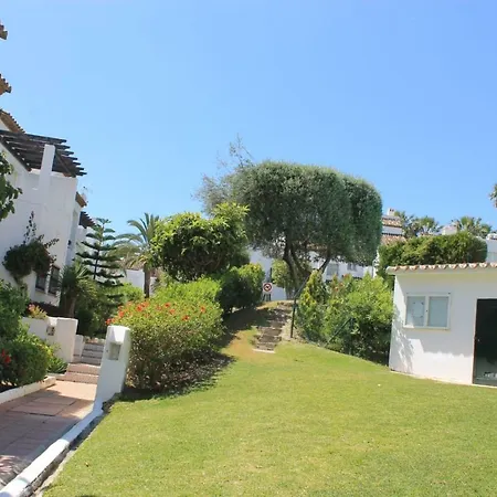Casa Adosada En Estepona